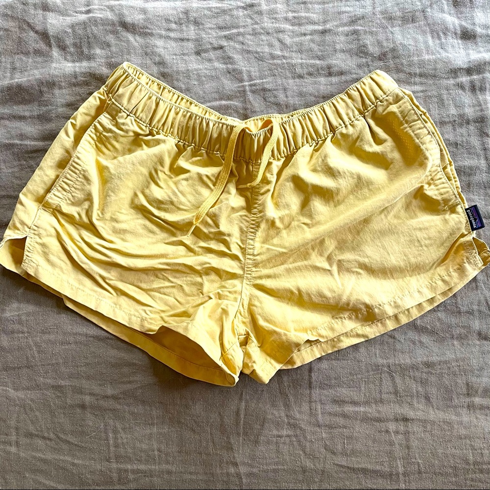 Patagonia Women's Barely Baggies™ Shorts - 2 1/2"